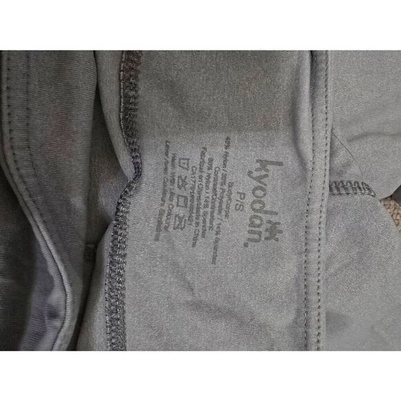 Kyodan Bundle of 2 Workout Capri's Size S - Picture 8 of 8